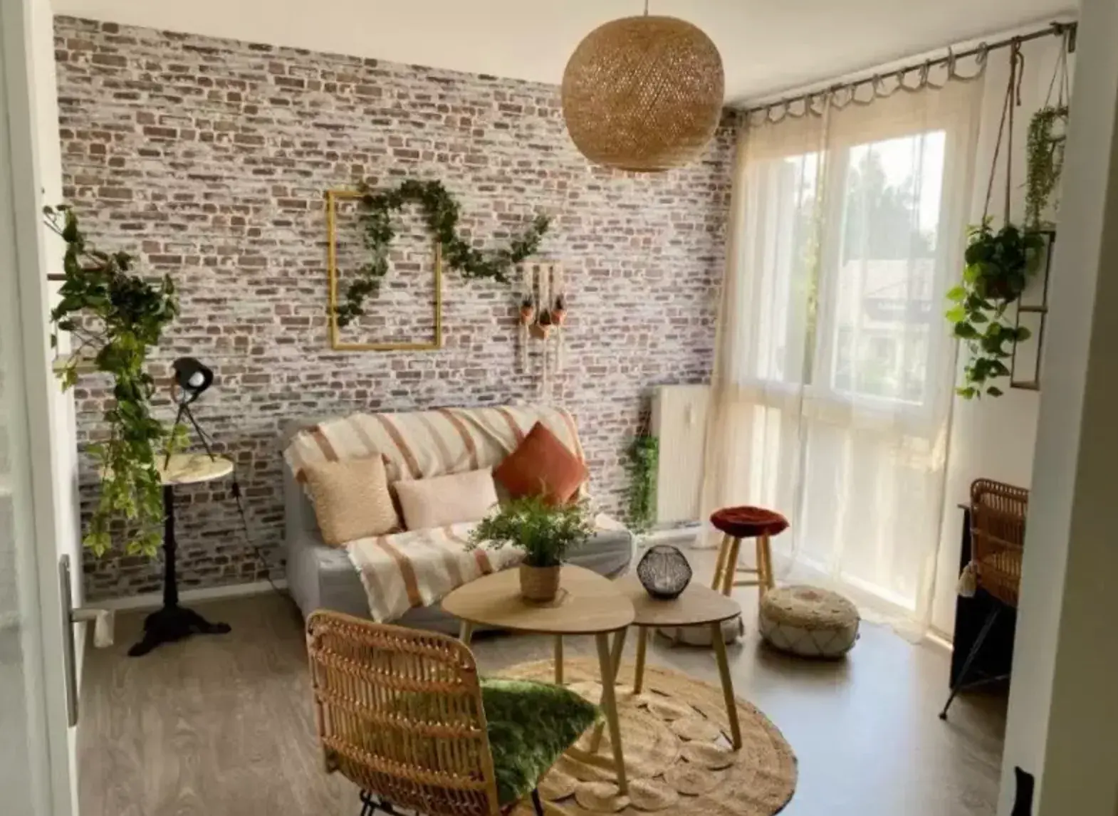 Salon Studio à Fontaine-lès-Dijon